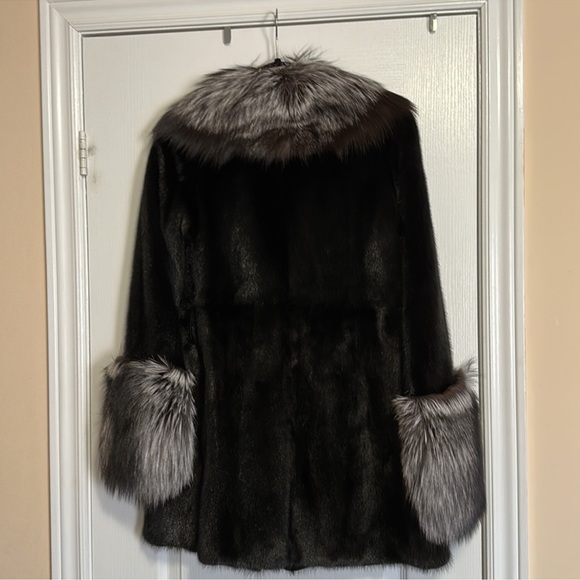 Mink Fur Coat - Picture 3 of 11